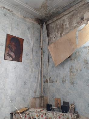 В одном из домов Старой Вичуги рушится несущая стена